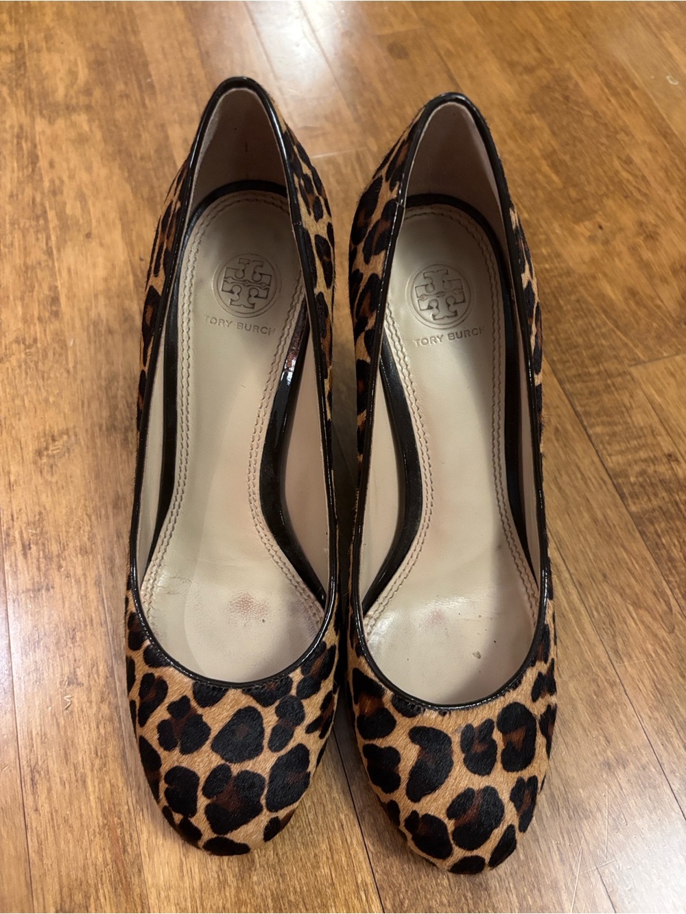 Tory Burch leopard print wedges sz 8 - Picture 3 of 6